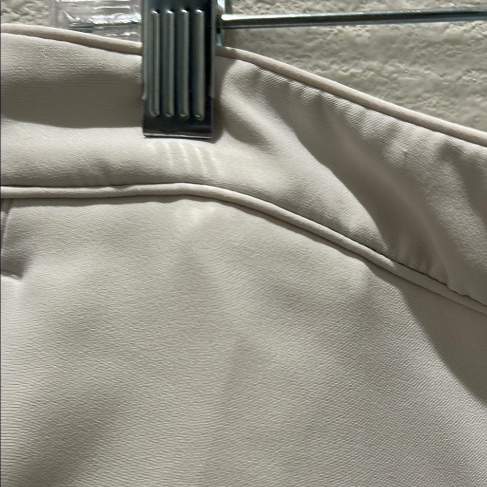 h&M Women's Cream Shorts with Pockets - Picture 4 of 7